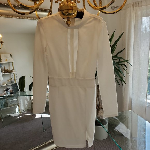 WHITE PLUNGE NECK LONG SLEEVE DRESS - Picture 1 of 3